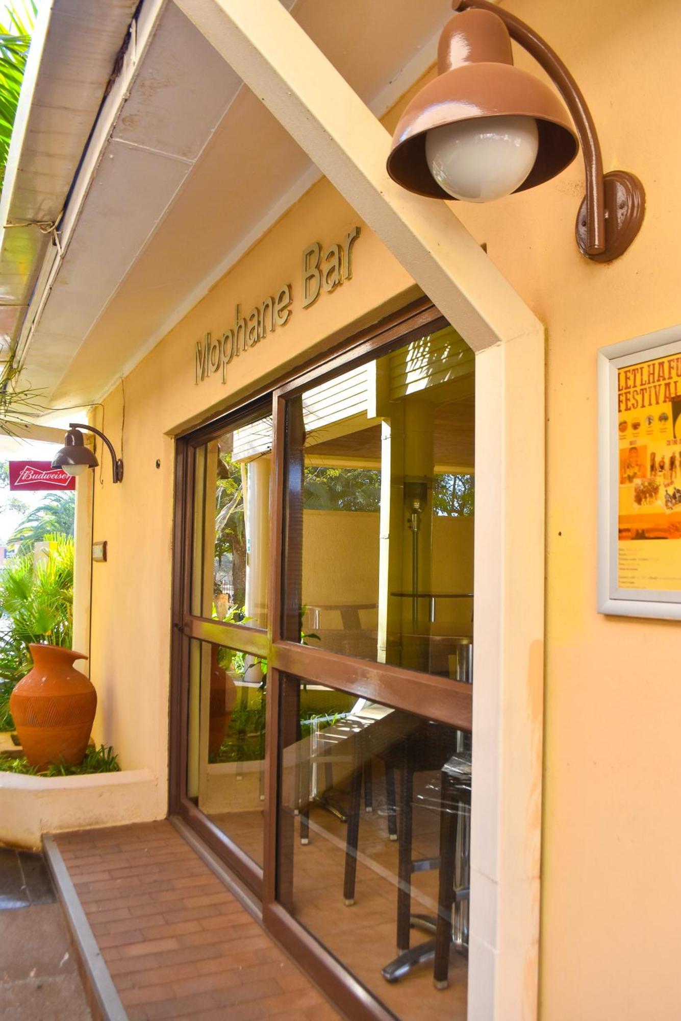 Cresta Bosele Hotel Selebi-Phikwe Ngoại thất bức ảnh
