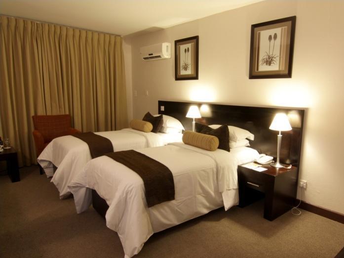 Cresta Bosele Hotel Selebi-Phikwe Ngoại thất bức ảnh